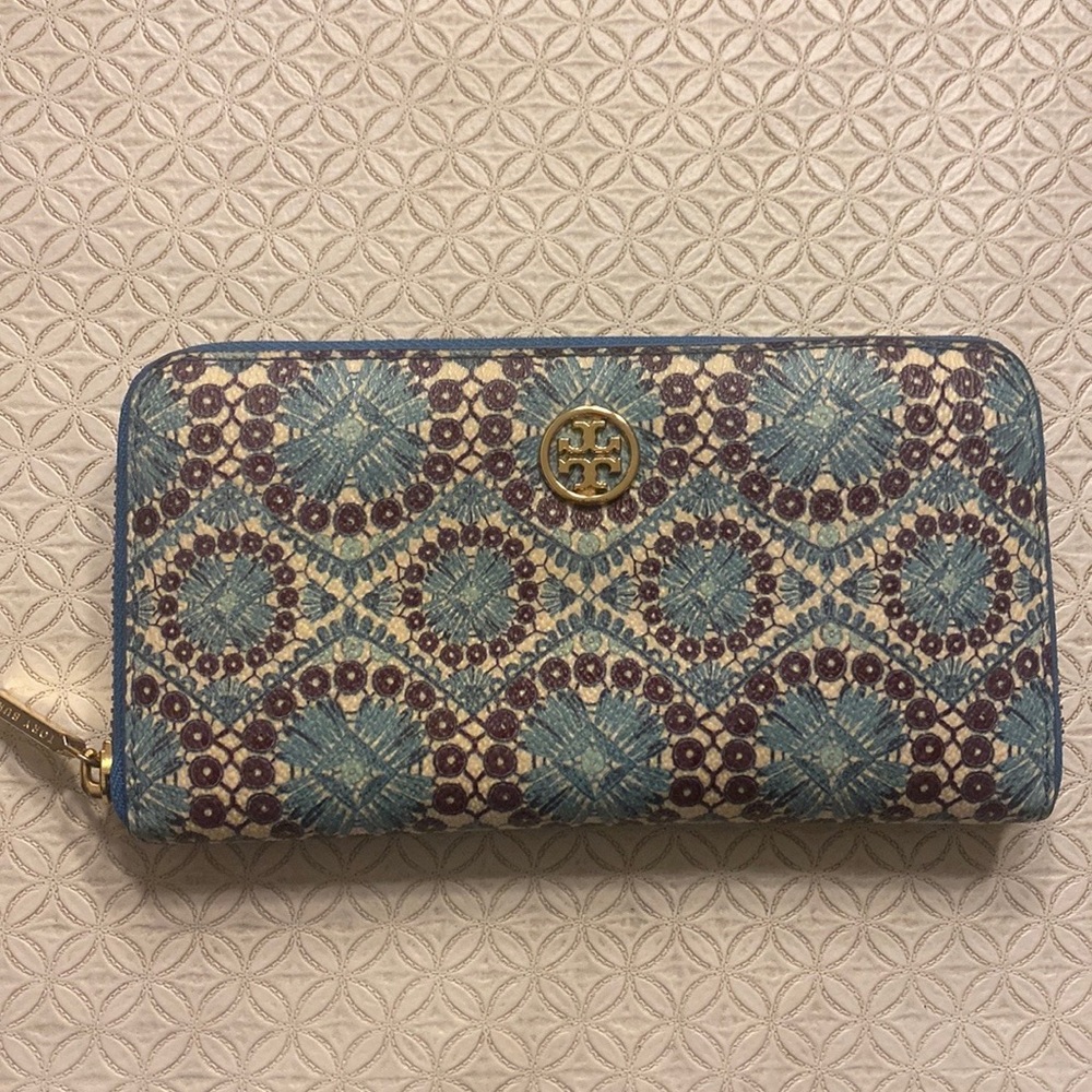 Tory Burch Robinson Continental Bahama Blue Wallet